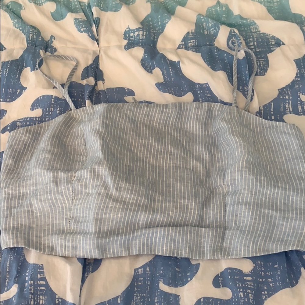 blue & white tie in the back crop